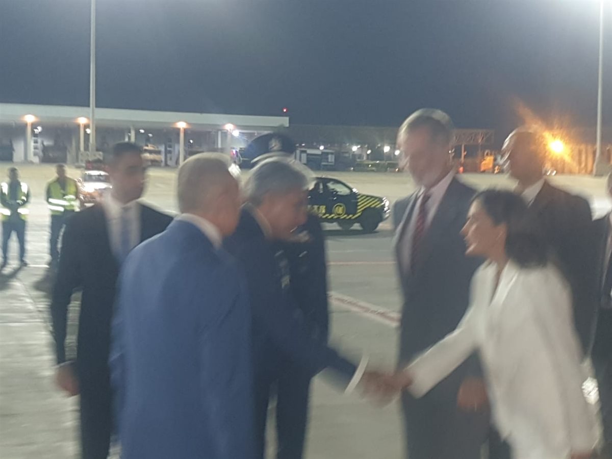 ملك وملكه اسبانيا يصلان الأقصر