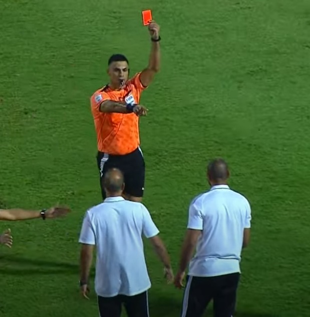 طرد محمد شوقي