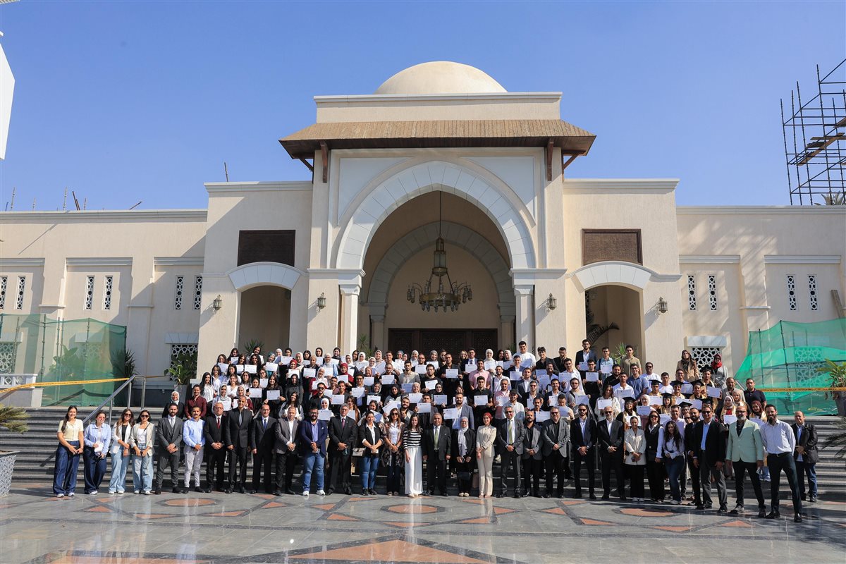 ختام برنامج طلعت مصطفى لتدريب طلاب الجامعات
