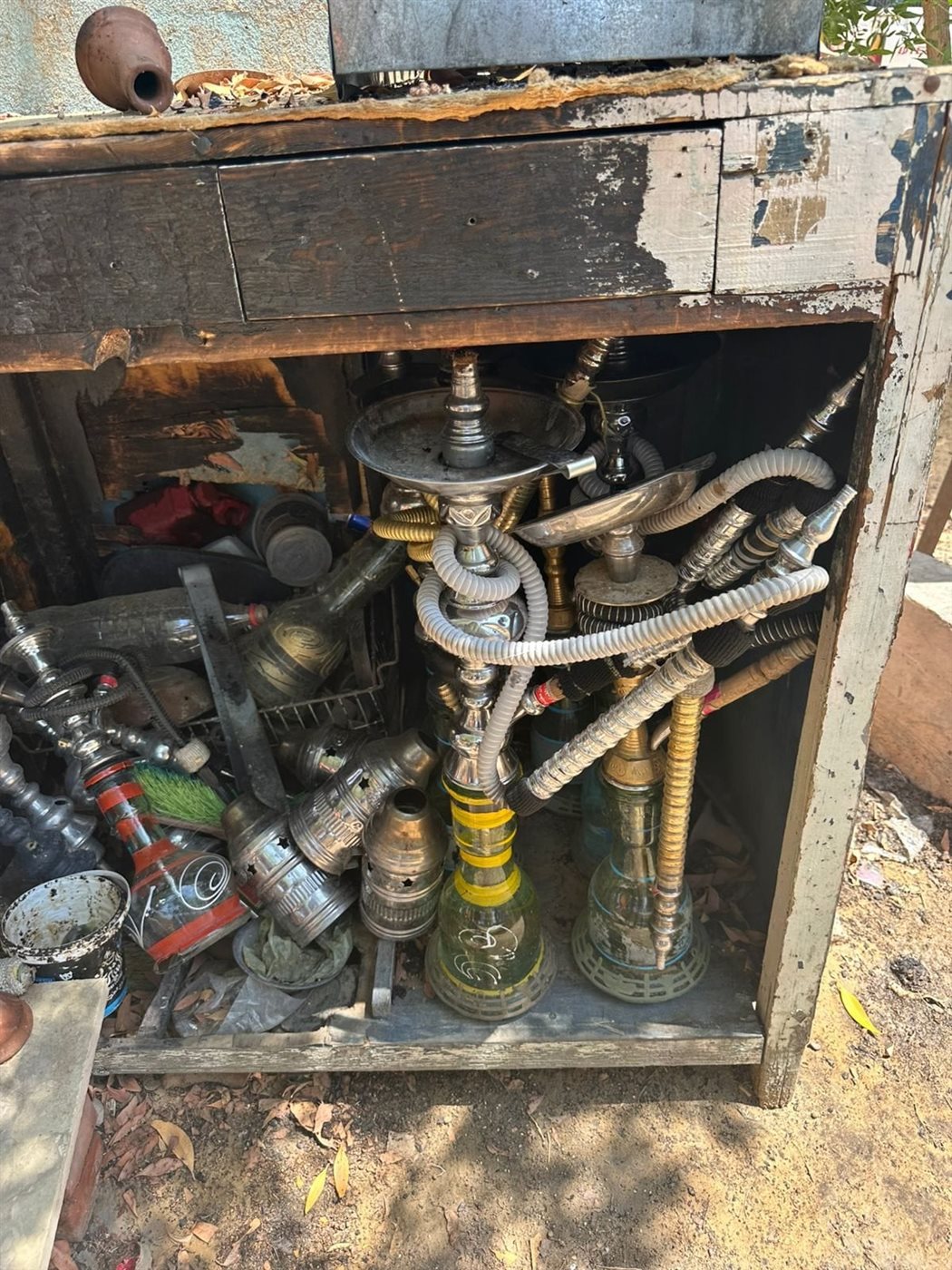 ضبط شيشة باكشتك تقديم المشروبات