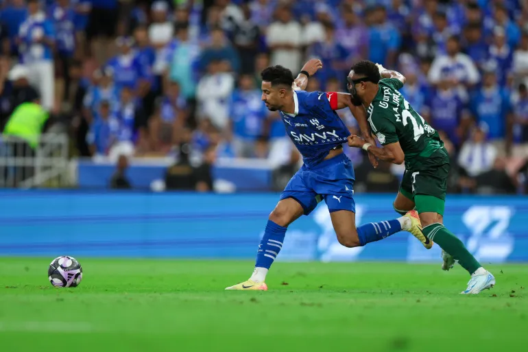 القنوات الناقلة لمباراة الأهلي والهلال بالدوري السعودي