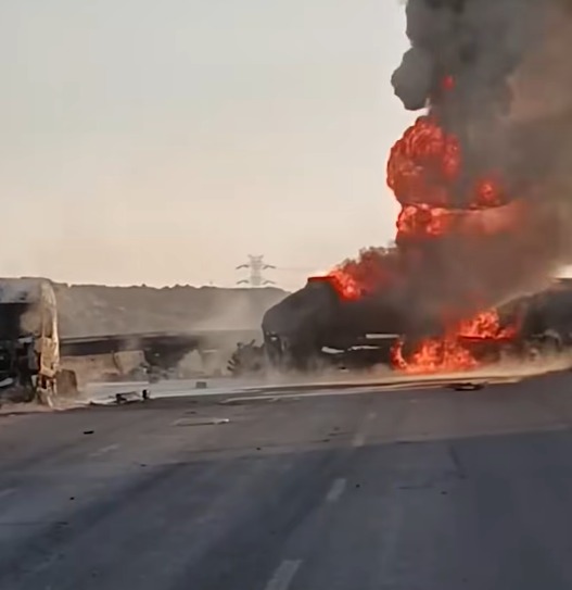 حادث اشتعال سيارة نقل مواد بترولية
