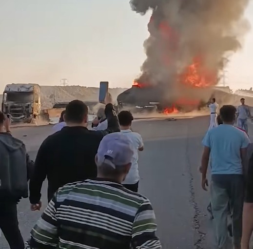 حادث اشتعال سيارة نقل مواد بترولية