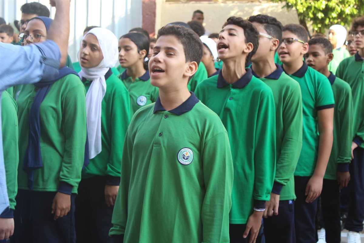 محافظ الجيزة يشدد على رؤساء الأحياء والمراكز ومدير الإدارات التعليمية بمتابعة انتظام الدراسة والعملية التعليمية