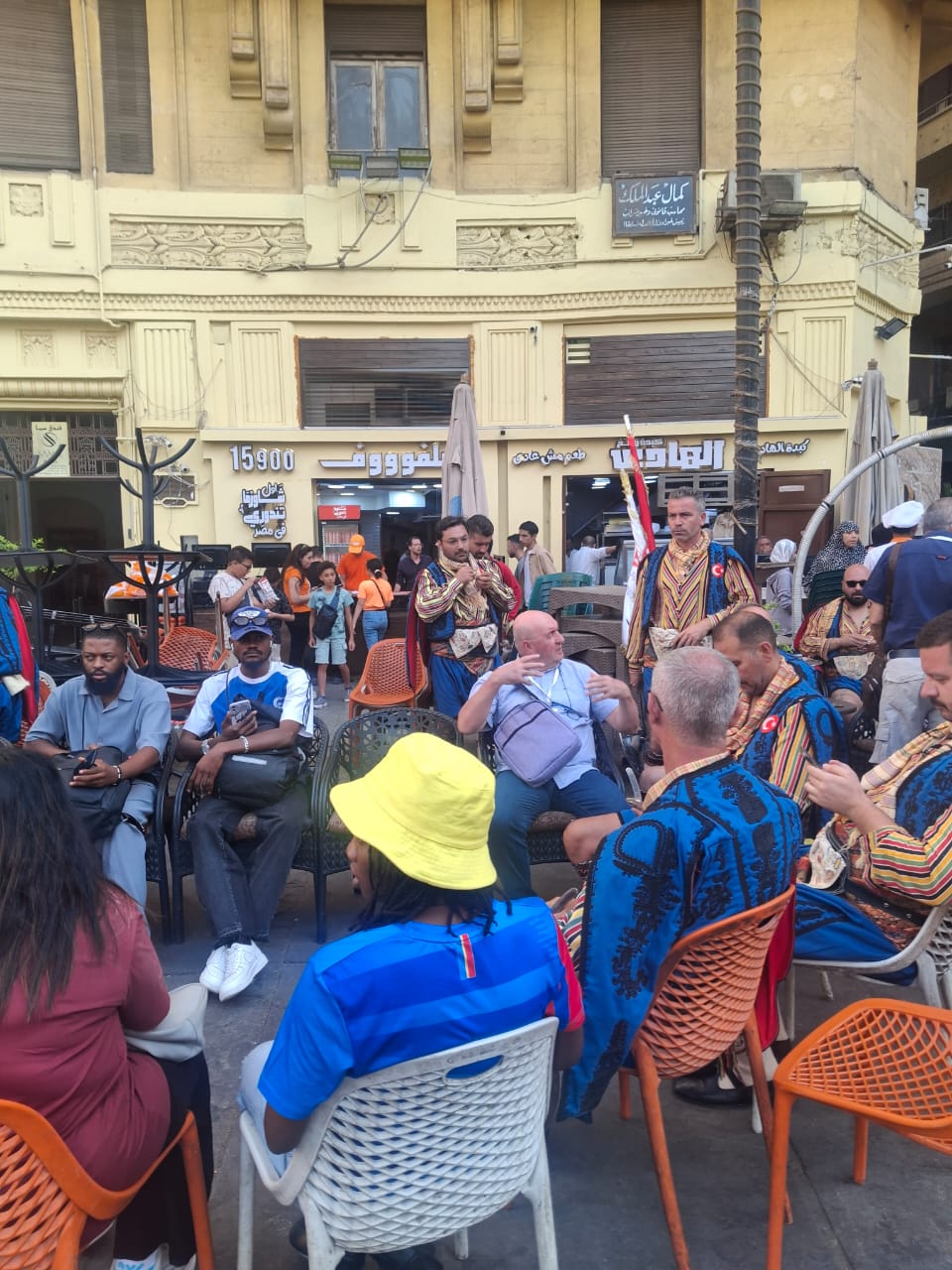 <strong>صورة للفرقة</strong>