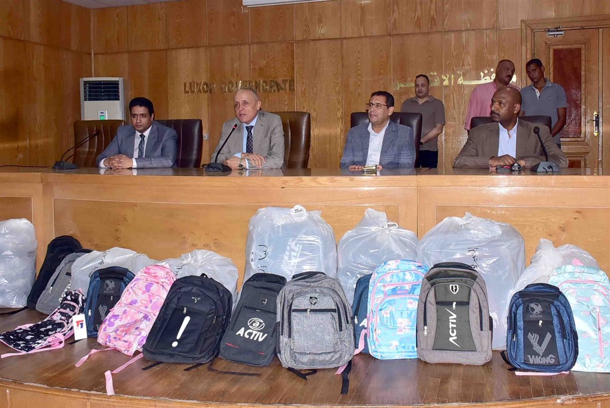 حفل توزيع 1000 شنطة مدرسية