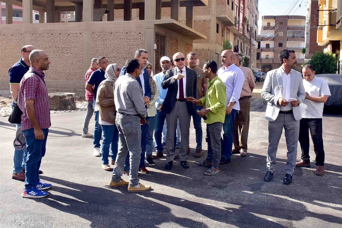 محافظ الأقصر يتفقد حوض ال18