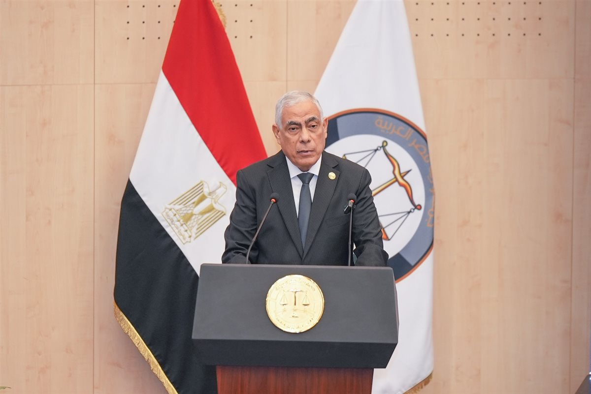 تكريم موظفي النيابة العامة المتميزين على مستوى الجمهورية