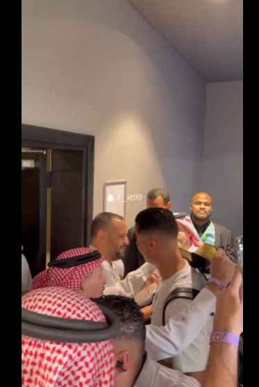 رونالدو بالبشت السعودي