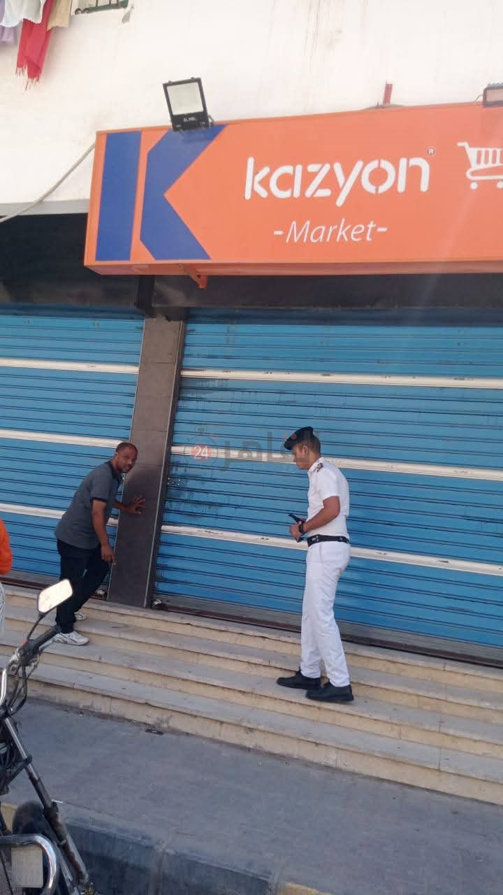 حملة على المحلات التجارية بالغردقة 