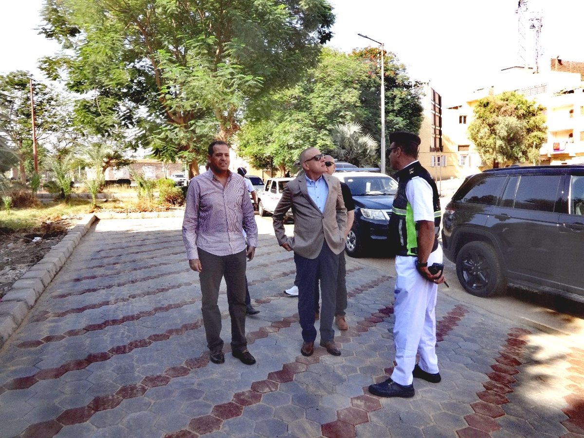 جولة موسعة لمحافظ الأقصر