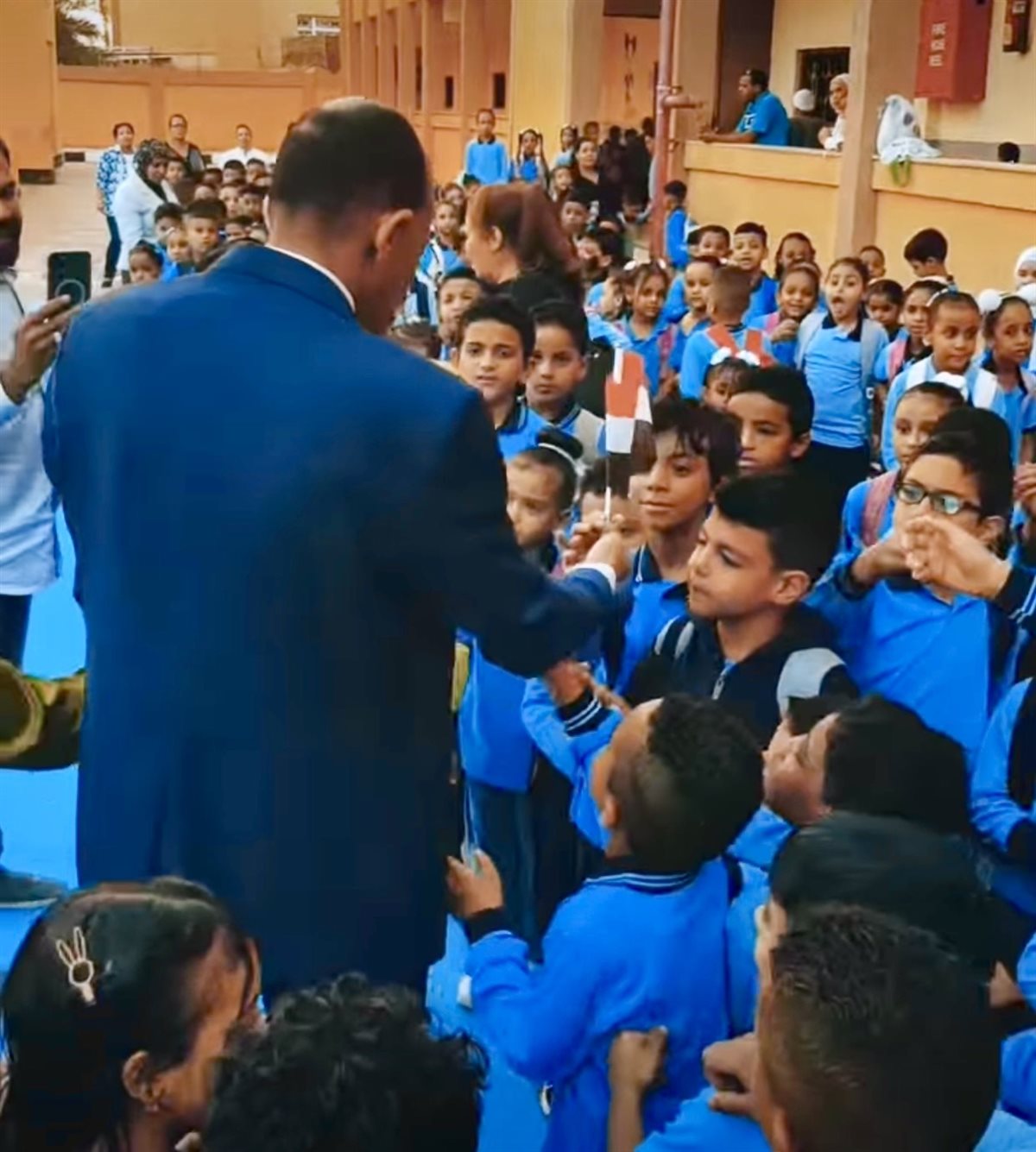 عاوز الأعلام في إيديكم يشوفوها في تل ابيب