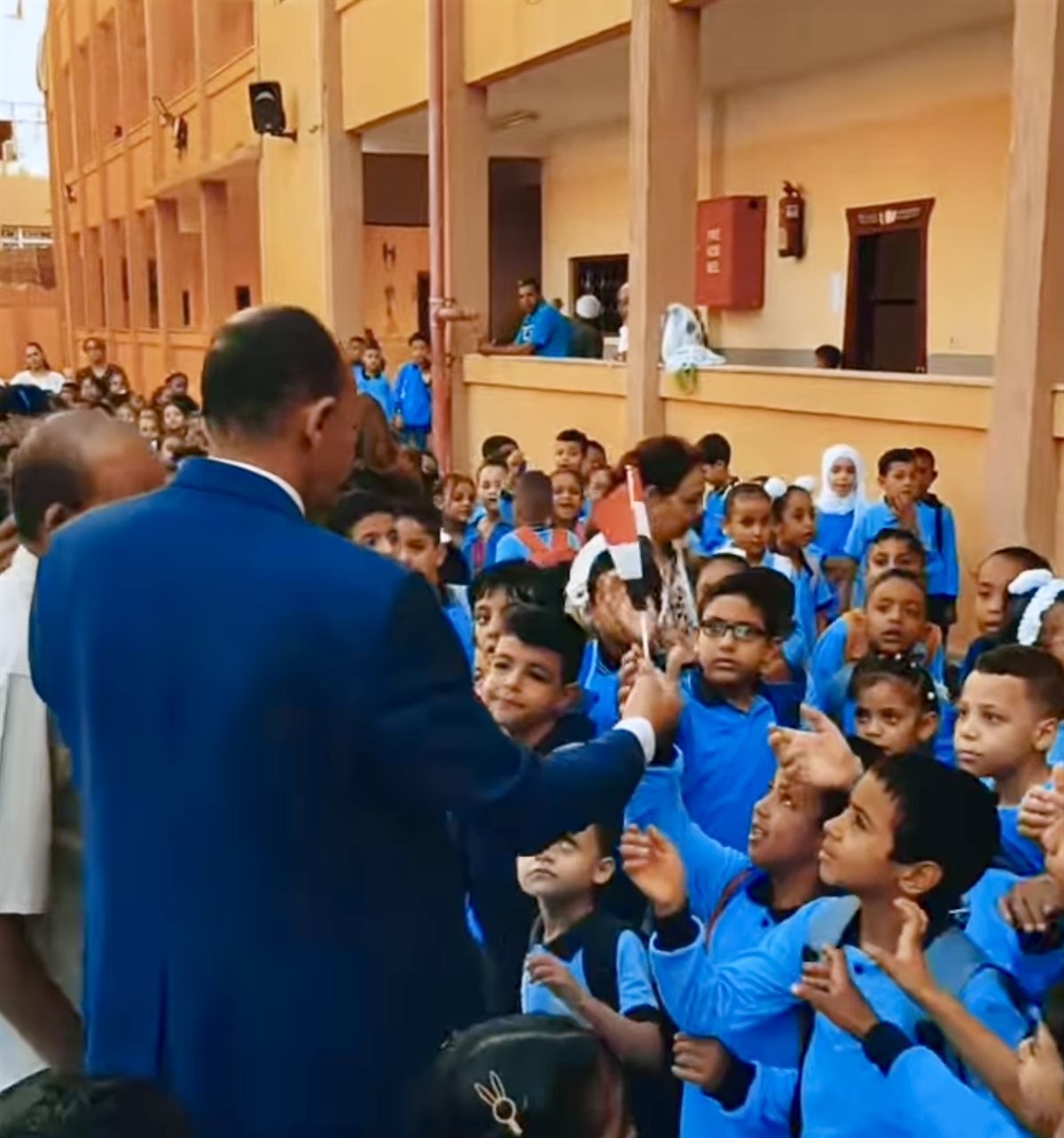 عاوز الأعلام في إيديكم يشوفوها في تل ابيب