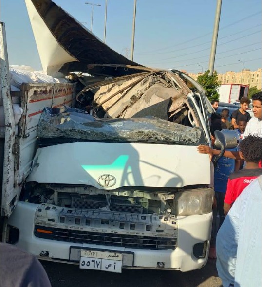 حادث تصادم طريق الواحات