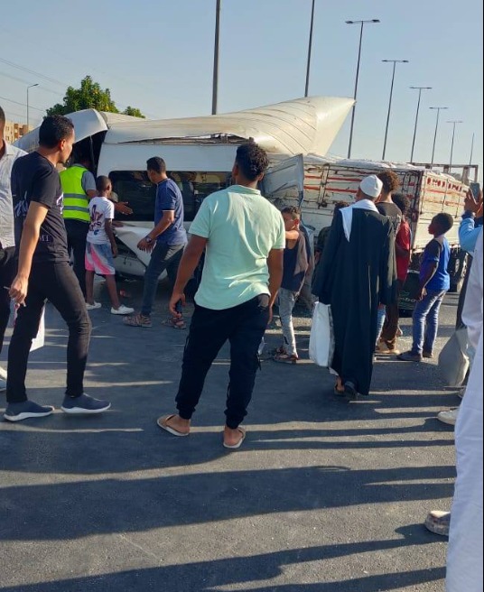 حادث تصادم طريق الواحات