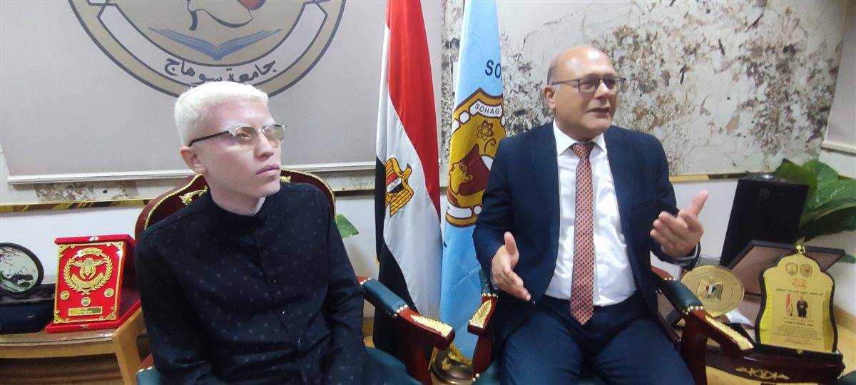 بعد استلام عمله معيدًا.. يوسف خلف يشكر رئيس جامعة سوهاج على تحقيق حلم حياته