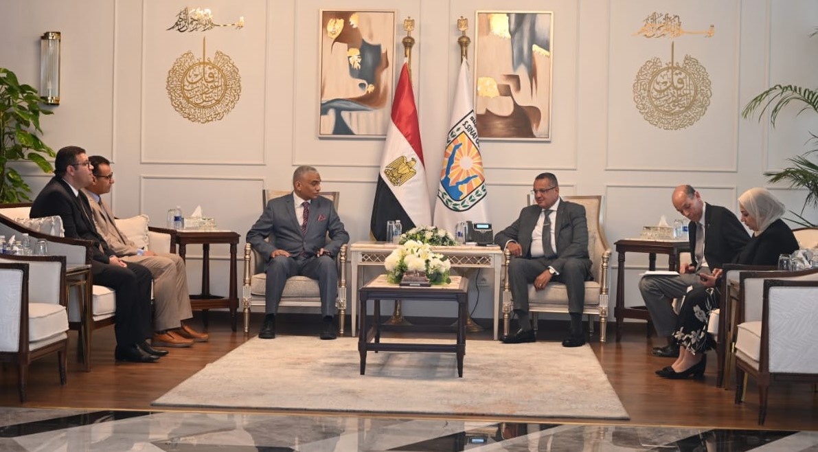 محافظ جنوب سيناء مع رئيس جامعة الملك سلمان