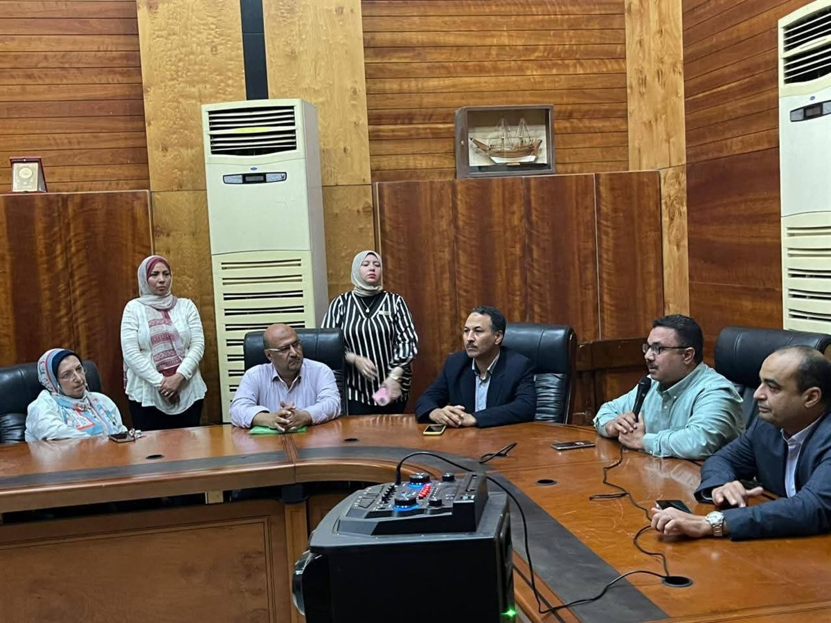 أمين الأعلى للآثار يتفقد المتحف المصري بالتحرير