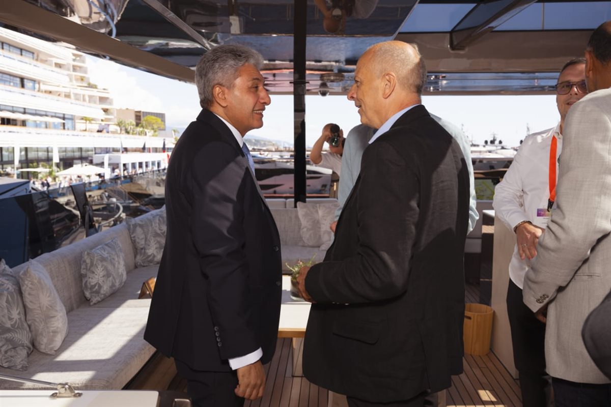 وزير السياحة يفتتح الجناح المصري المُشارك في معرض موناكو الدولي لليخوت