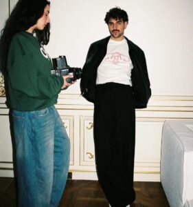 سانت ليفانت يعلن انفصاله عن المغنية الفرنسية نايكا 