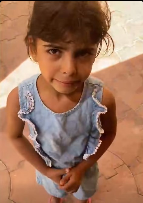 <strong>جانب من فيديو زعم سيدة باحتجاز ابنتها </strong>