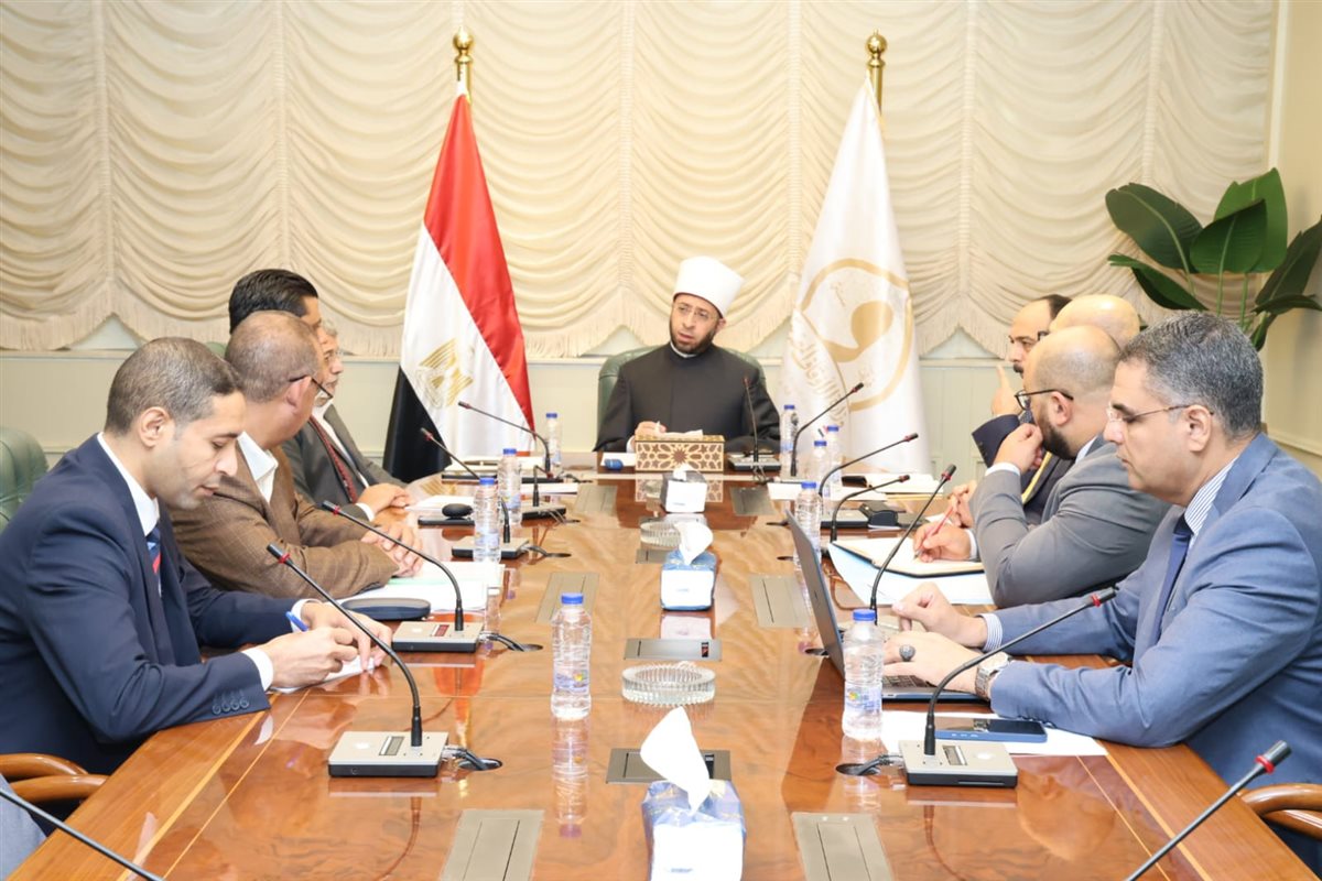 وزير الأوقاف: الوزارة حريصة على تطوير العمل في هيئة الأوقاف والمجموعة الوطنية لاستثمارات الأوقاف