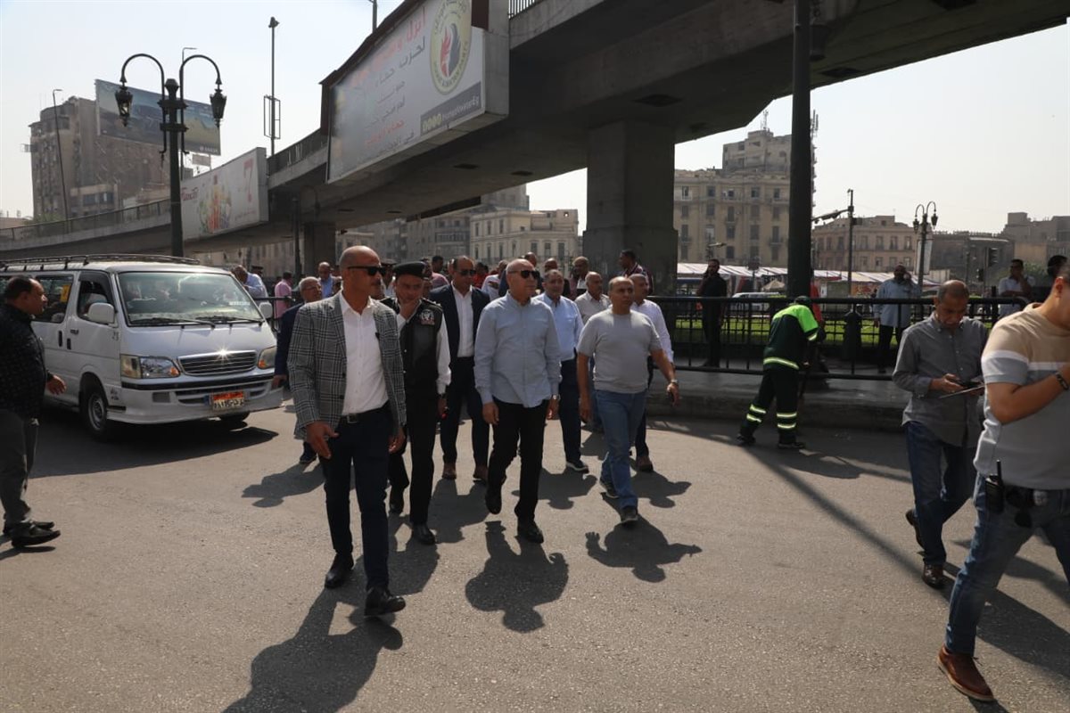 جانب من جولة المحافظ 