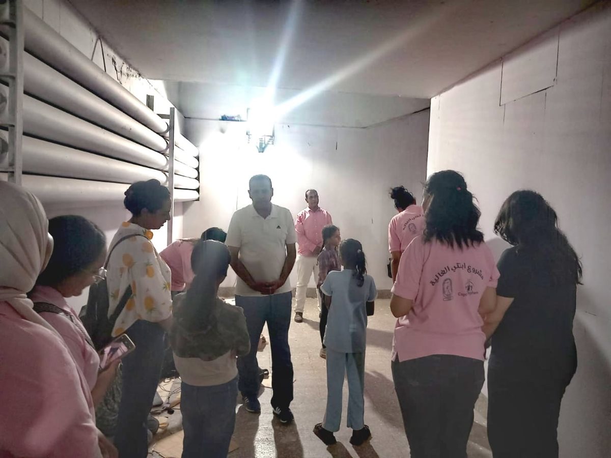 تزيين نفق المحطة