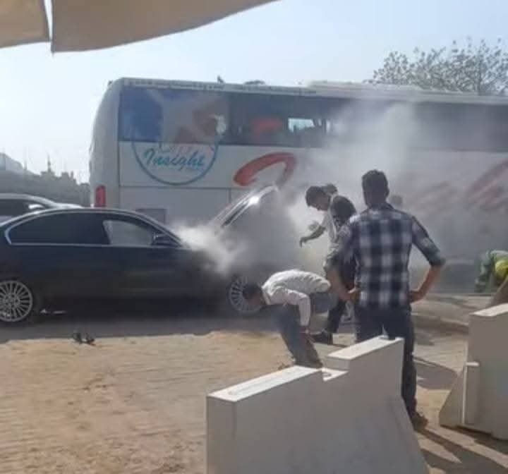 حريق يلتهم سيارة أحمد شوبير علي طريق صلاح سالم