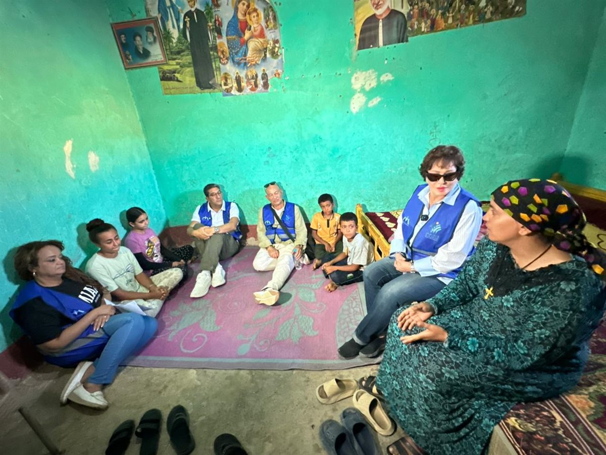 الفنانة لبلبة بجولة مع مؤسسة راعي مصر