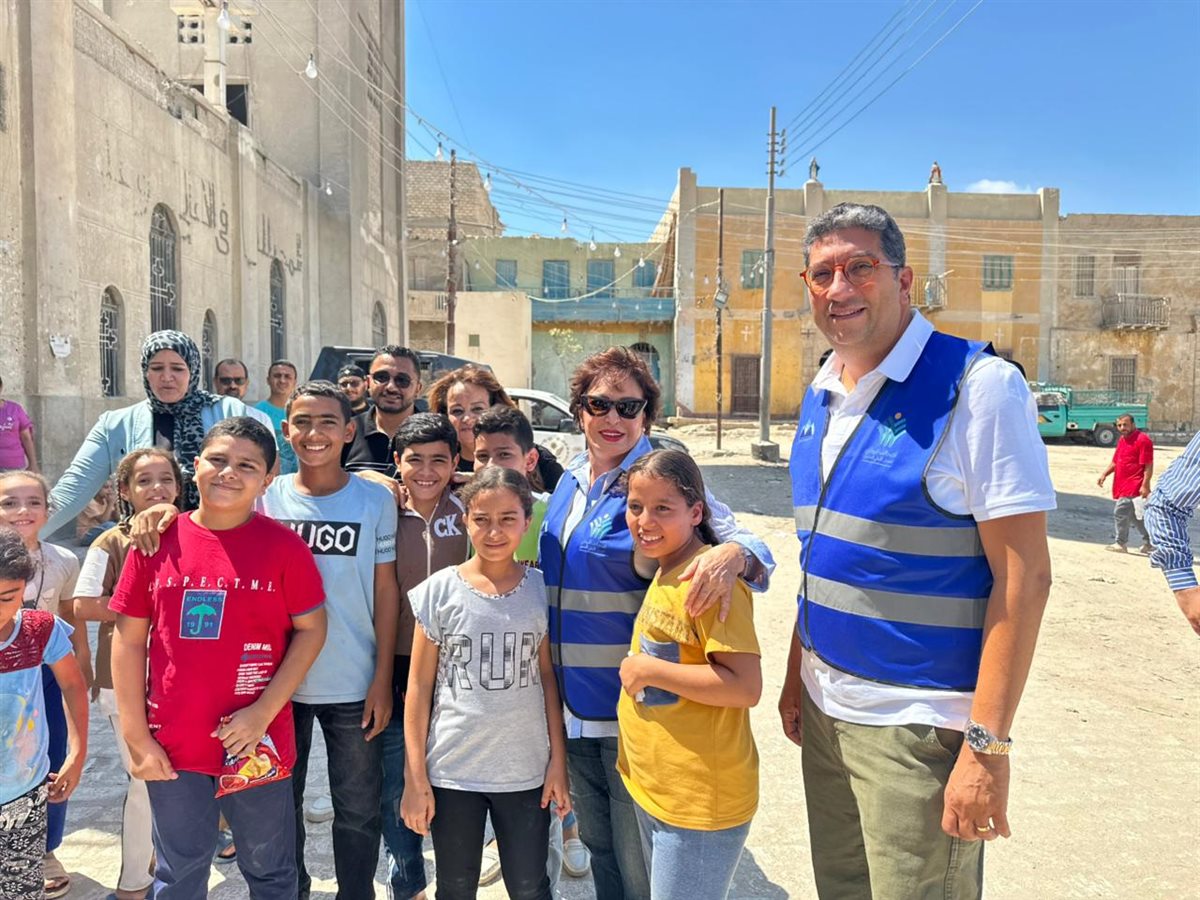 الفنانة لبلبة بجولة مع مؤسسة راعي مصر