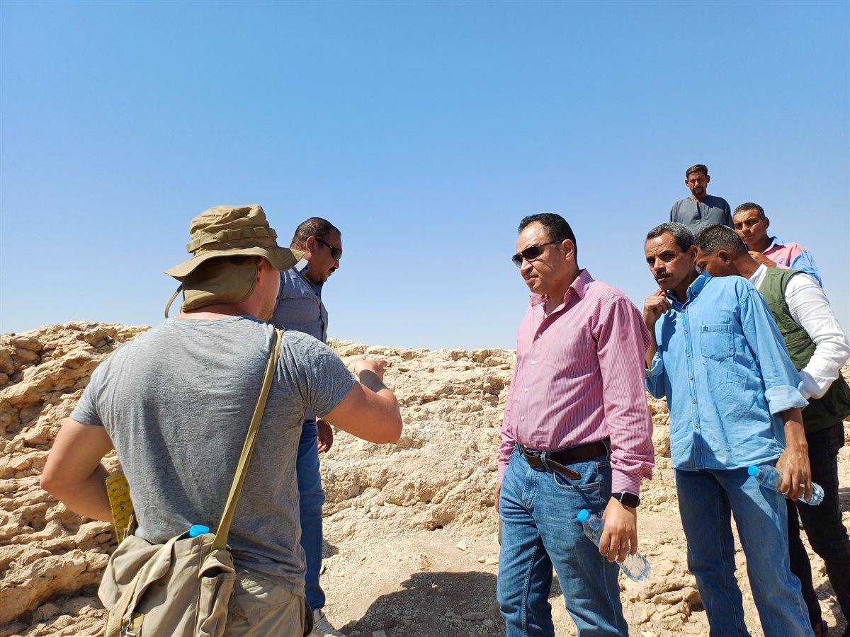 مدير عام آثار الأقصر يتفقد منطقة الجبلين الأثرية بإسنا