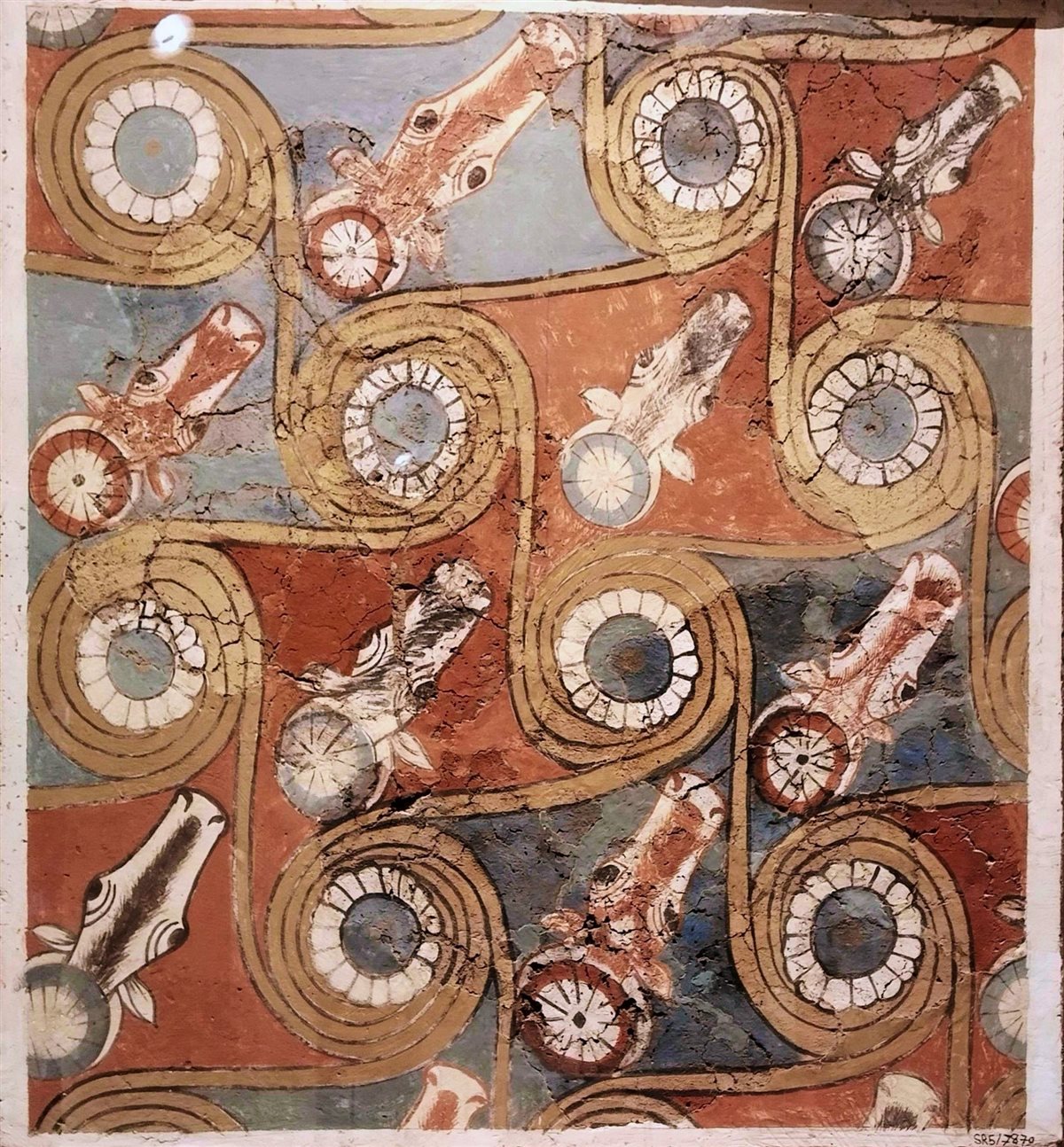 قطعة فنية نادرة من سقف قصر أمنحتب الثالث بالأقصر