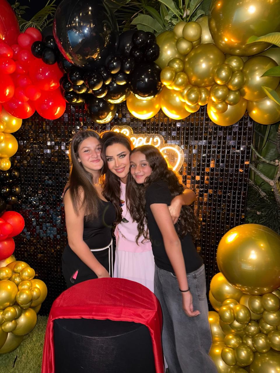 رضوى الشربيني تتصدر التريند بعد احتفالها بعيد ميلادها الـ44