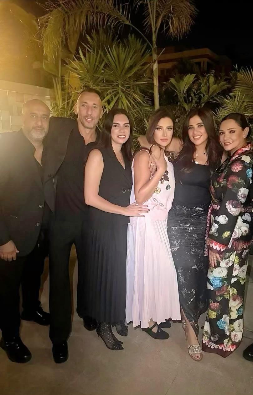 رضوى الشربيني تتصدر التريند بعد احتفالها بعيد ميلادها الـ44