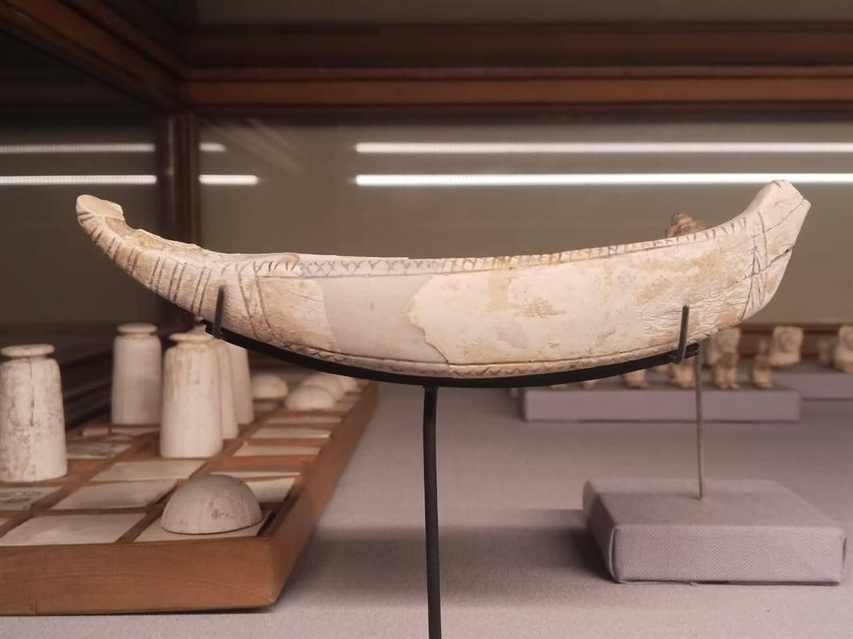 فنون الحياة اليومية داخل المتحف المصري