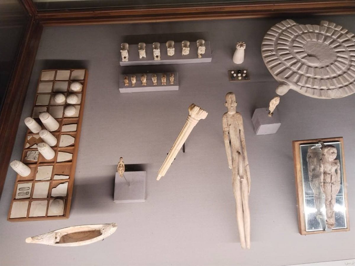 فنون الحياة اليومية داخل المتحف المصري