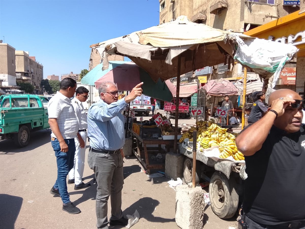 رئيس حي السلام أول يقود حملات موسعة لإزالة الإشغالات