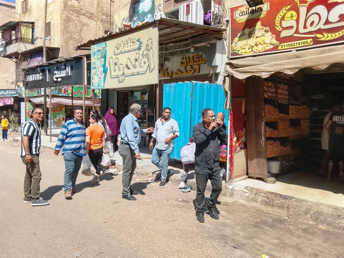 رئيس حي السلام أول يقود حملات موسعة لإزالة الإشغالات