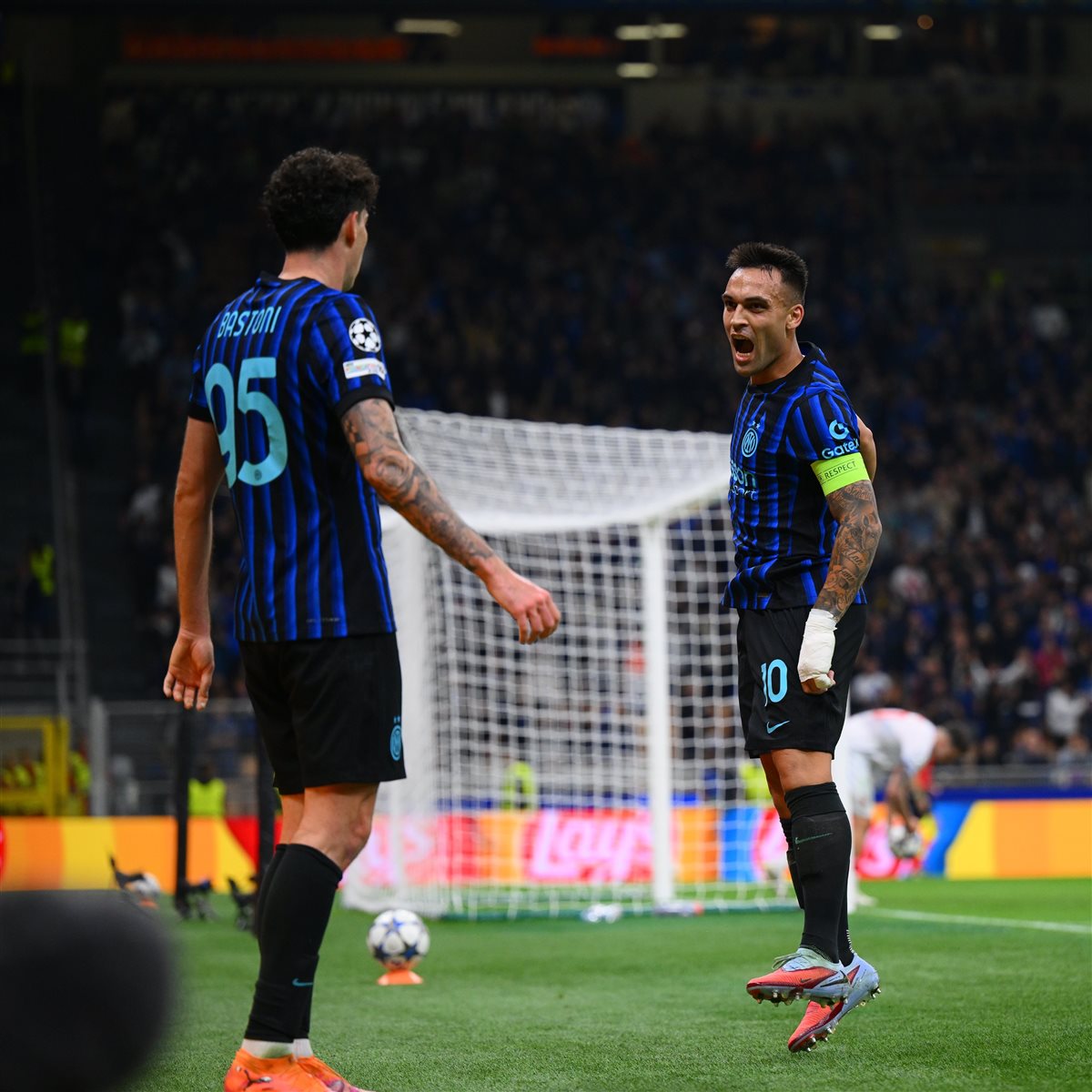 مباراة إنتر ميلان وسلافيا براغ التشيكي في دوري الأبطال