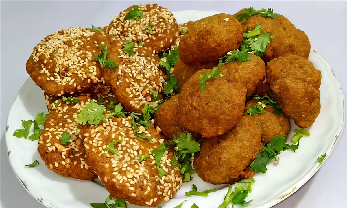 طريقة عمل الطعمية بالفول المدشوش