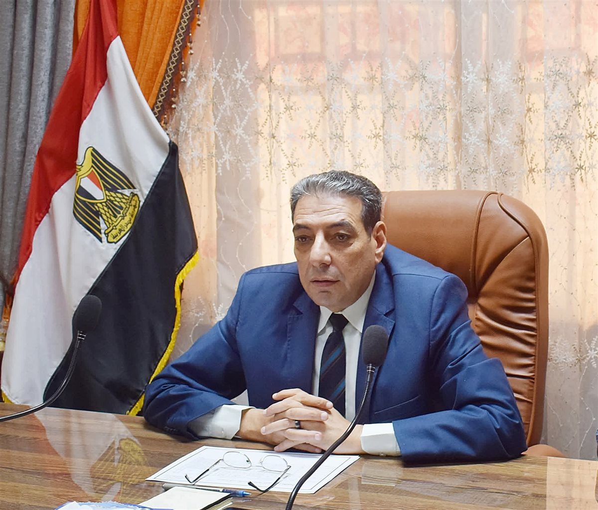 عادل عتلم وكيل وزارة التربية والتعليم 