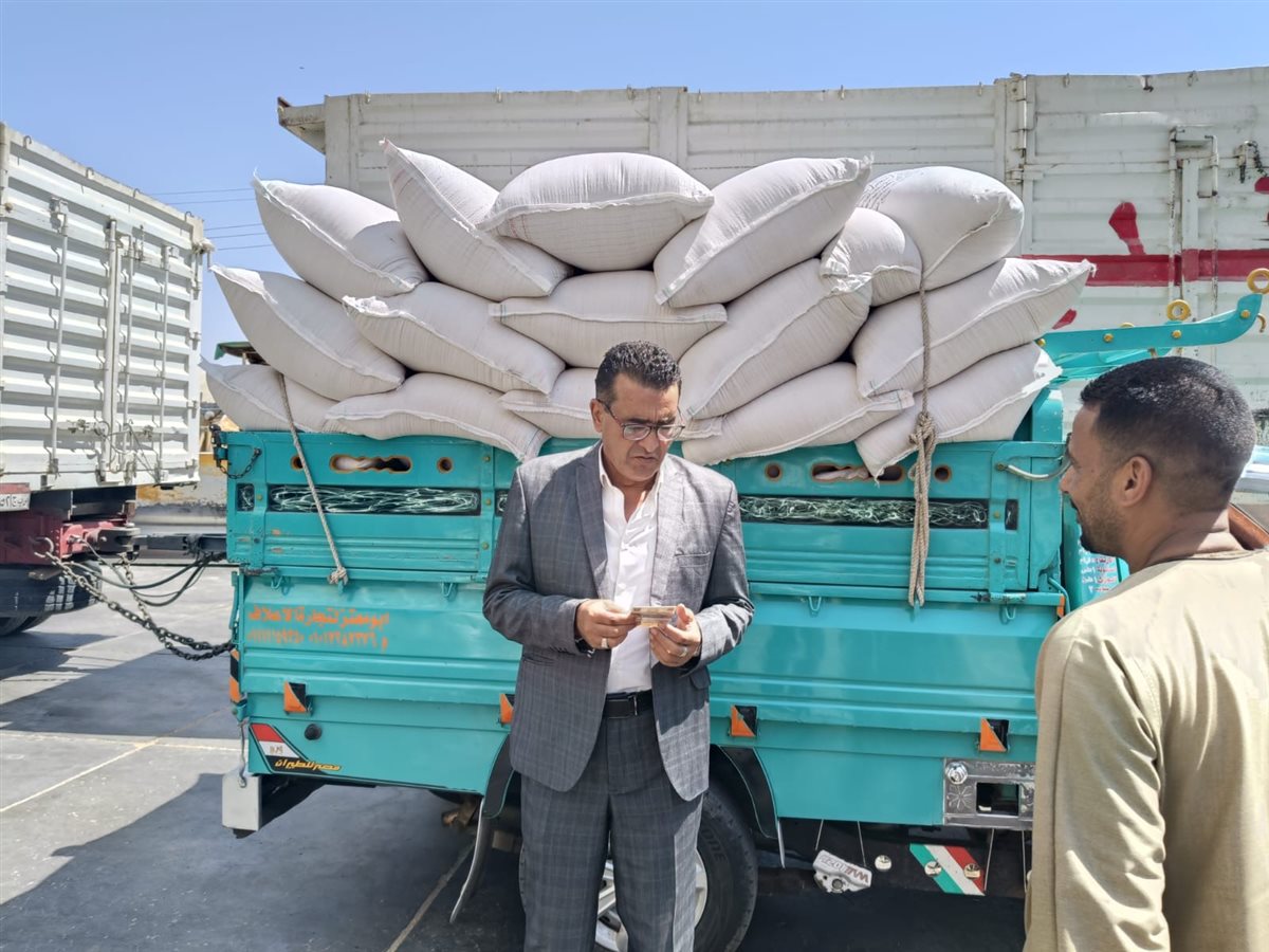 حملات تموينية مكثفة بالأقصر