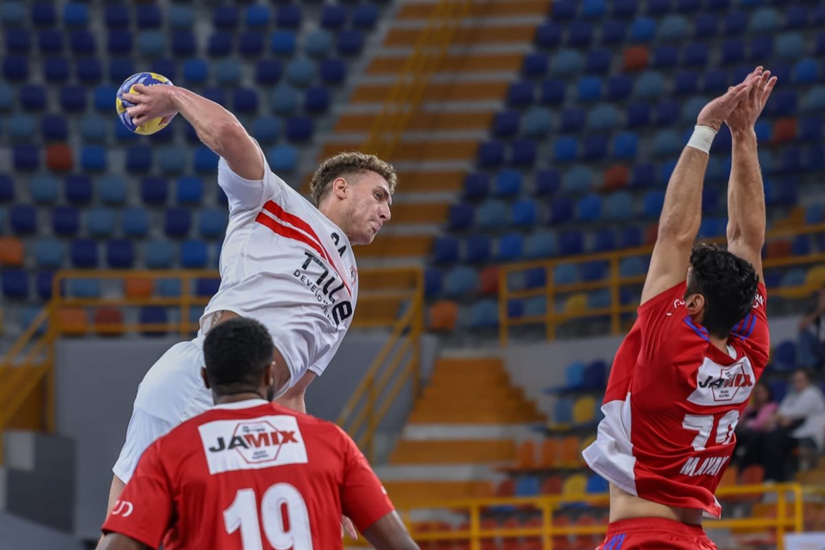 مباراة يد الزمالك والشارقة الإماراتي (6)