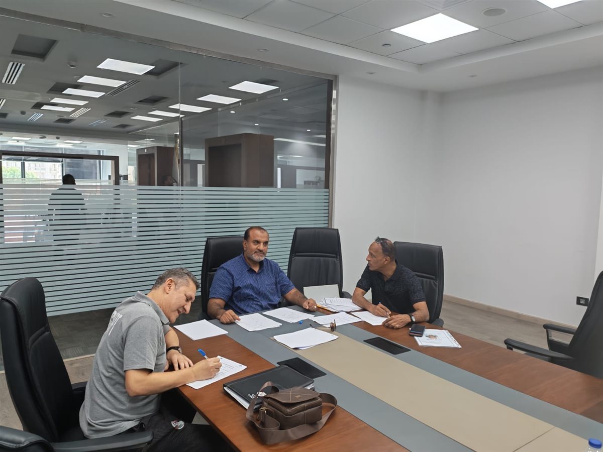 المتقدمين للرخصة PRO