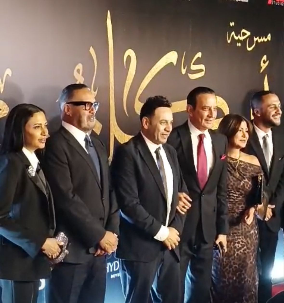 جمال العدل وطارق علام ومصطفى قمر صحبة نجله.. أول الحضور في افتتاح مسرحية أم كلثوم