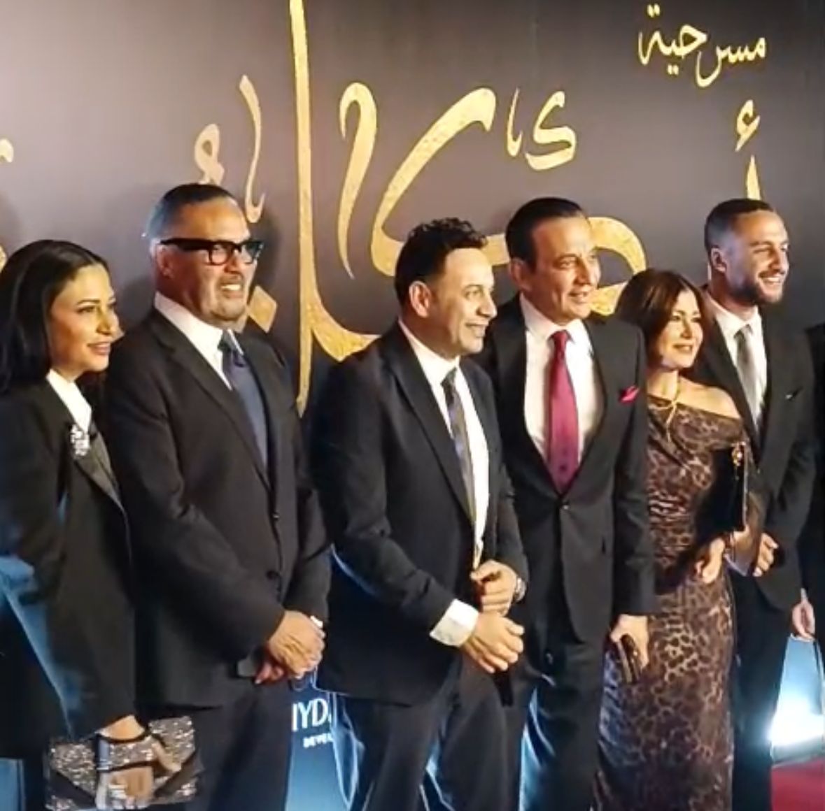 جمال العدل وطارق علام ومصطفى قمر صحبة نجله.. أول الحضور في افتتاح مسرحية أم كلثوم