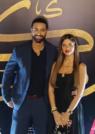 نجوم الفن والإعلام في افتتاح مسرحية أم كلثوم