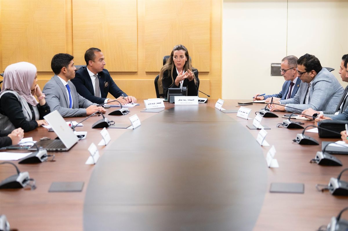 اجتماع المديرة التنفيذية لـ قادرون باختلاف