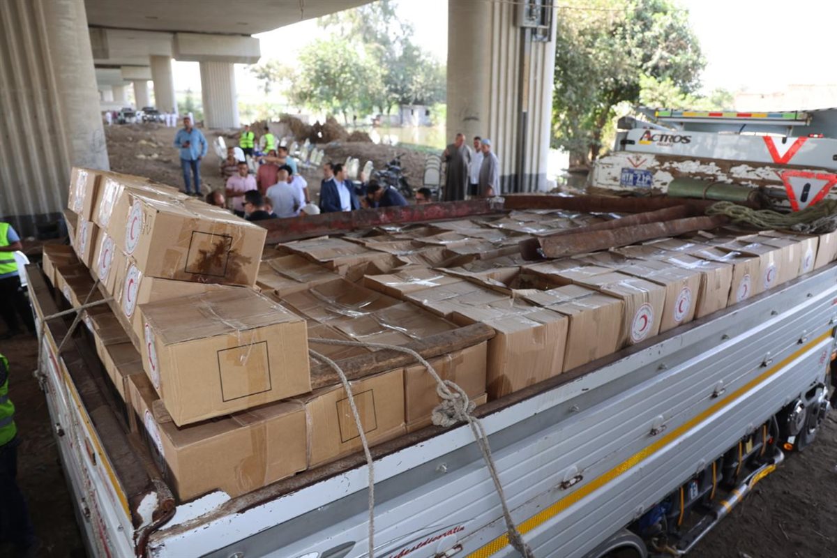 قوافل طبية وغذائية ودعم عاجل للأسر المتضررة من فيضان النيل بدلهمو